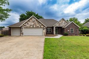 featured image of 2308 Sw Chinquapin Ave