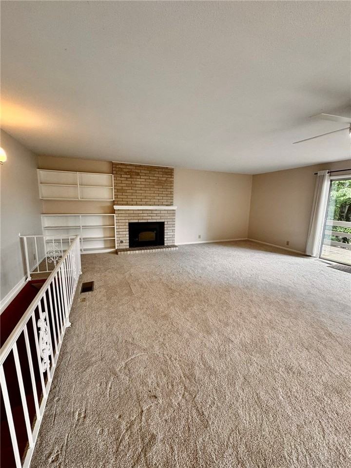 15344 Dutchmans Dr - Photo 3 of 35