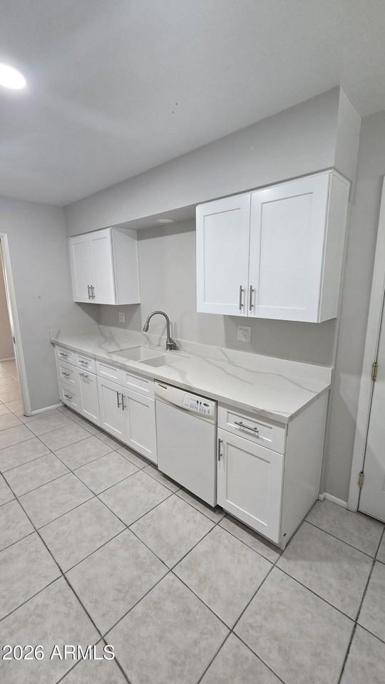 10715 W Tropicana Cir - Photo 6 of 31