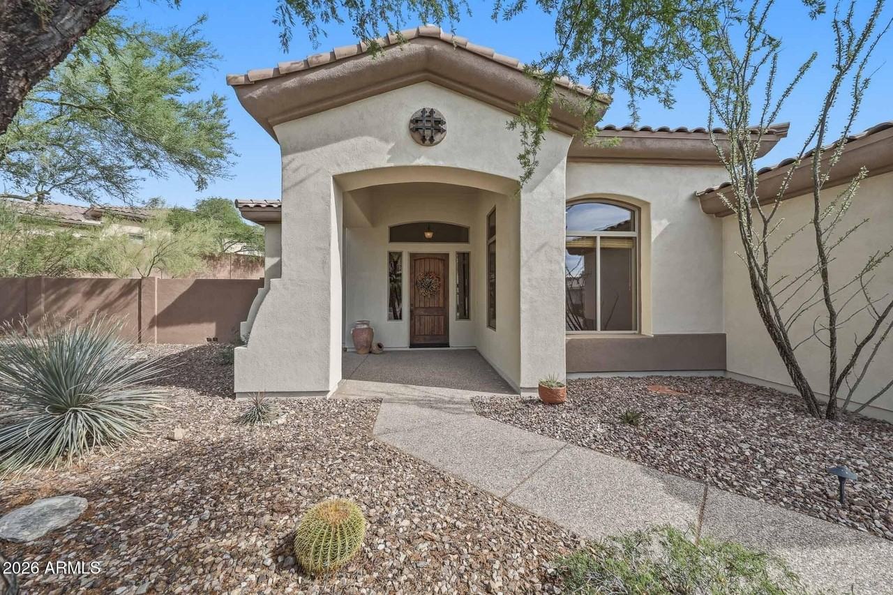 2129 W Legends Way - Photo 4 of 50