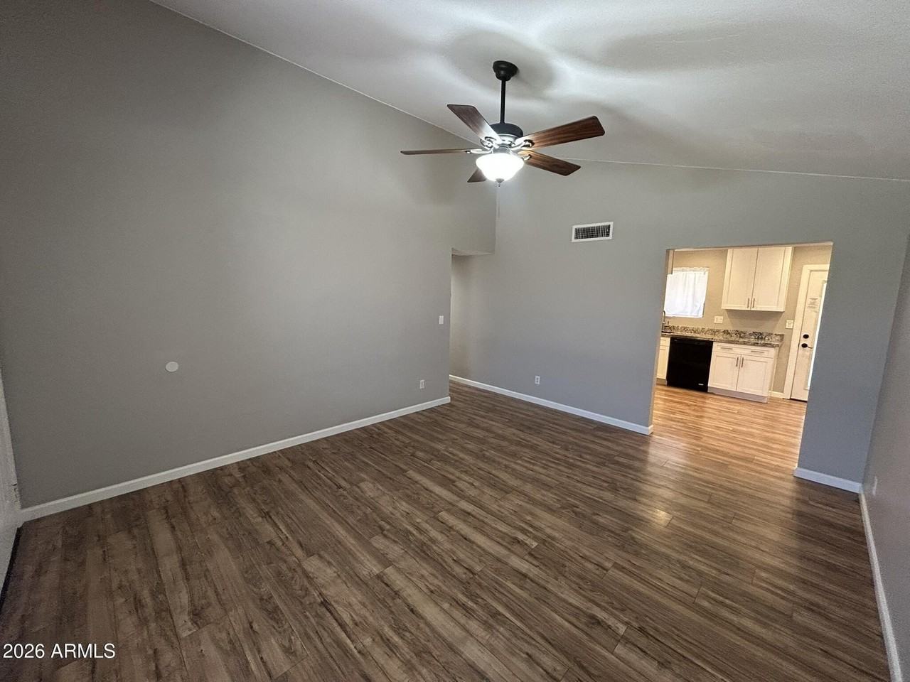 2207 W Monroe St - Photo 6 of 38