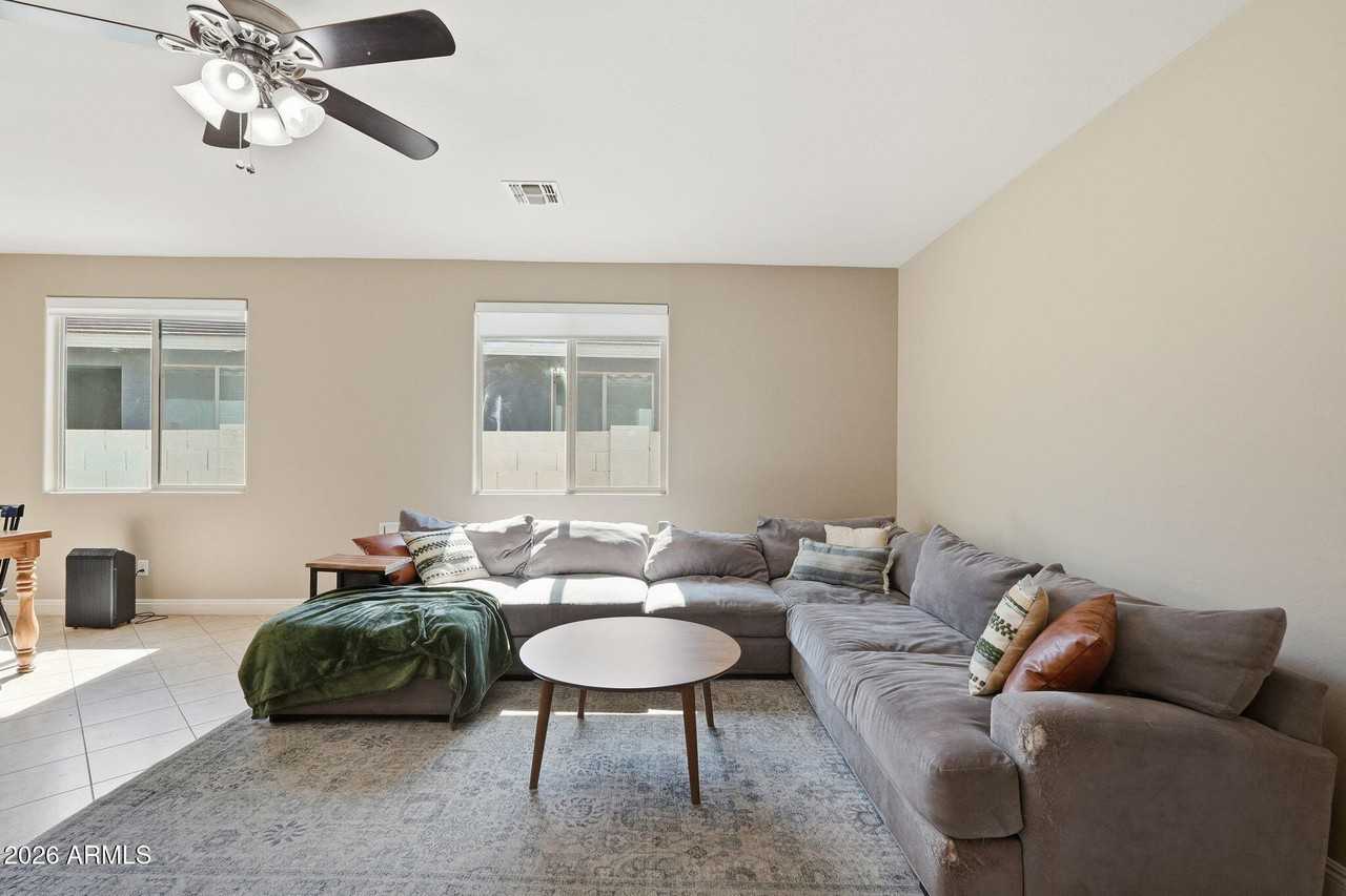1630 W Paisley Dr - Photo 6 of 34