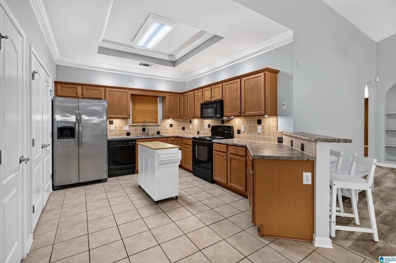 5317 Cottage Cir - Photo 2 of 26