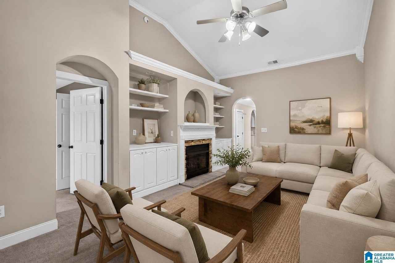 5639 Colony Ln - Photo 5 of 26