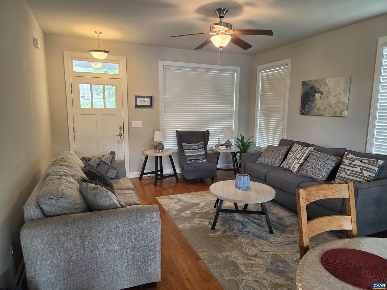 2441 Winthrop Dr - Photo 4 of 26
