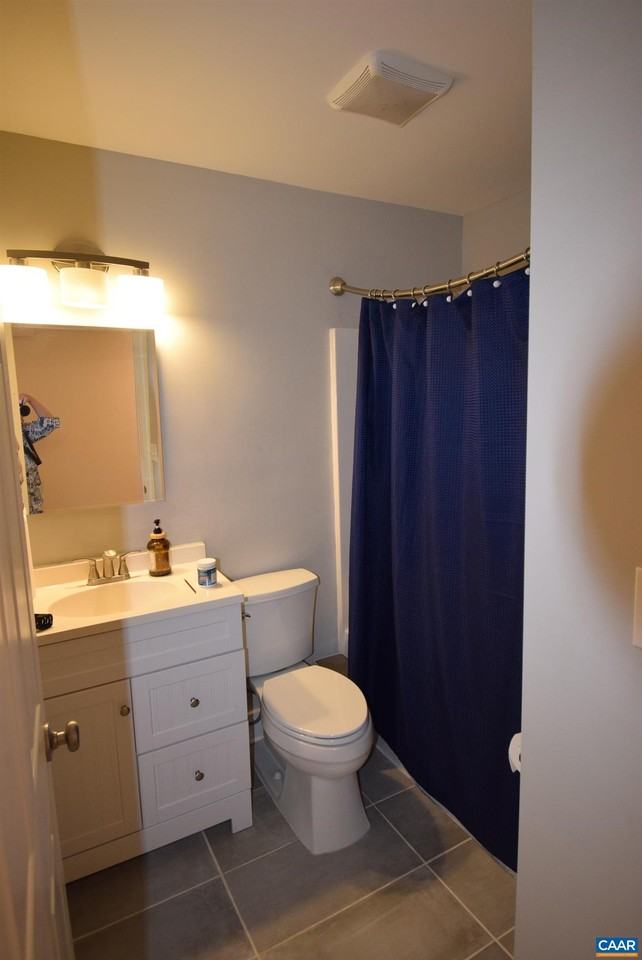 1905 Lambs Rd - Photo 4 of 19