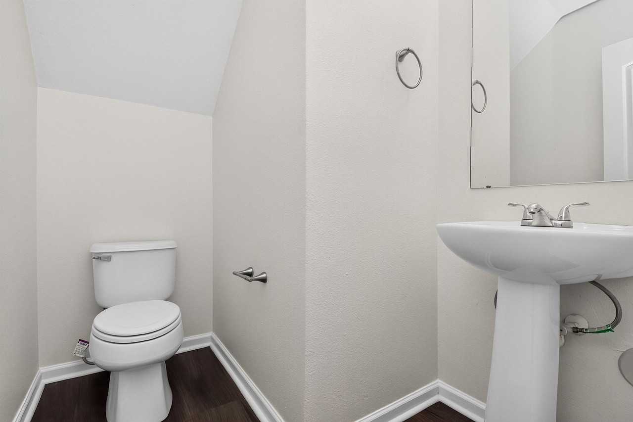 3928 Glory St - Photo 7 of 19