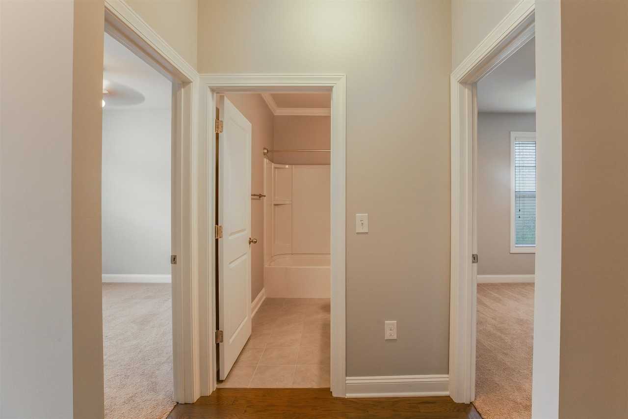 149 Laurel Hill Pl - Photo 4 of 40