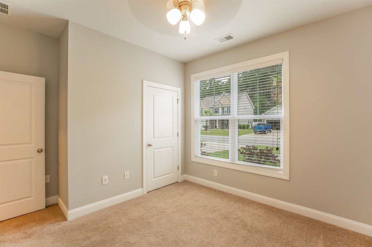 149 Laurel Hill Pl - Photo 7 of 40