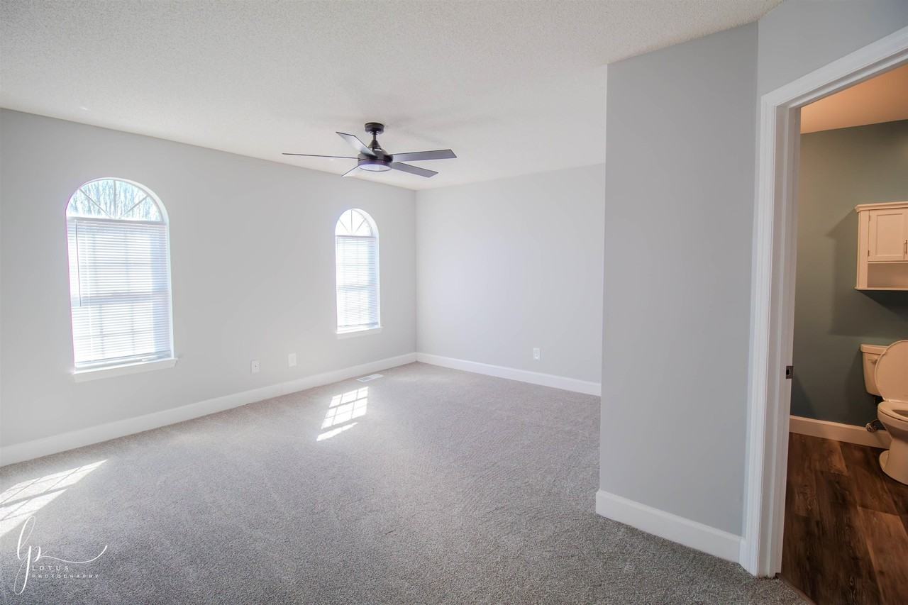 4271 Park Way Ln - Photo 5 of 19