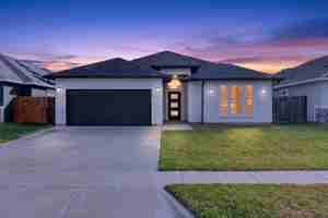 featured image of 6718 Stuyvesant Ct