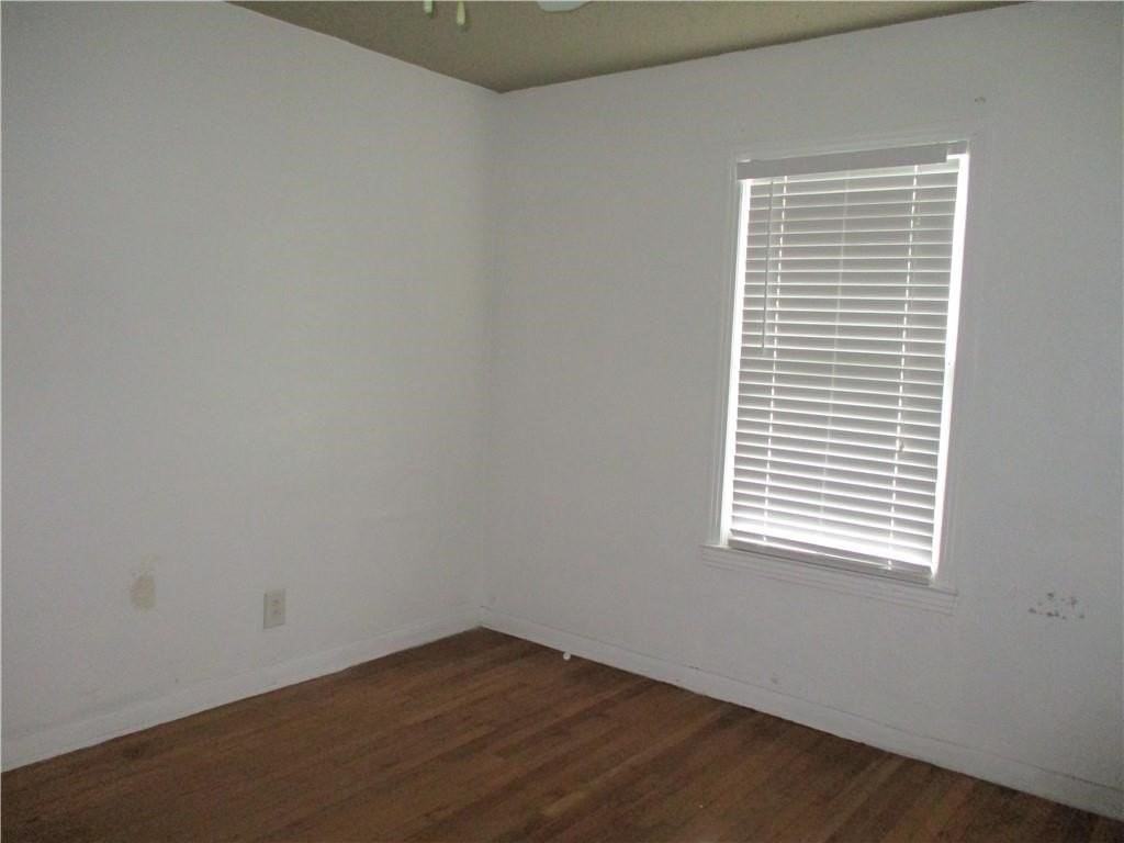 3530 S Alameda St - Photo 5 of 7