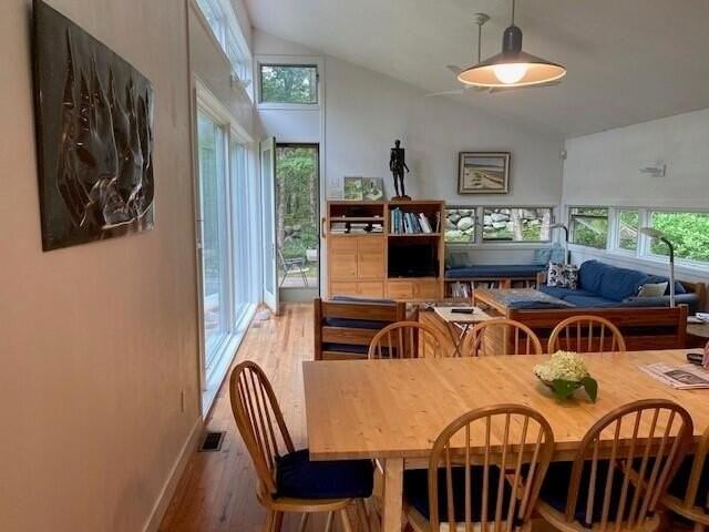 687 Ter Heun Dr - Photo 5 of 8