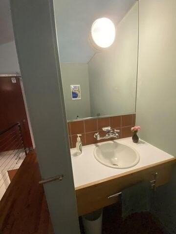687 Ter Heun Dr - Photo 7 of 8
