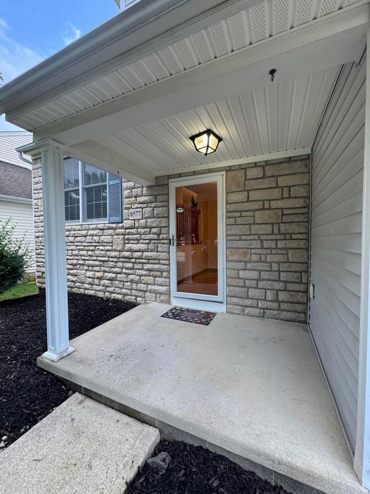 8577 Clover Glade Dr - Photo 2 of 29