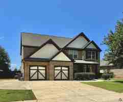 featured image of 121 Hawks Tail Dr