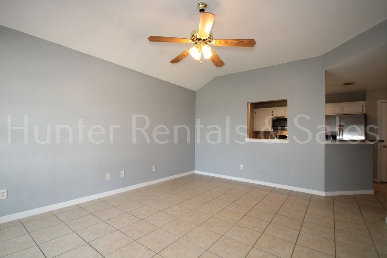 3007 Dannen Ct Unit A - Photo 6 of 27