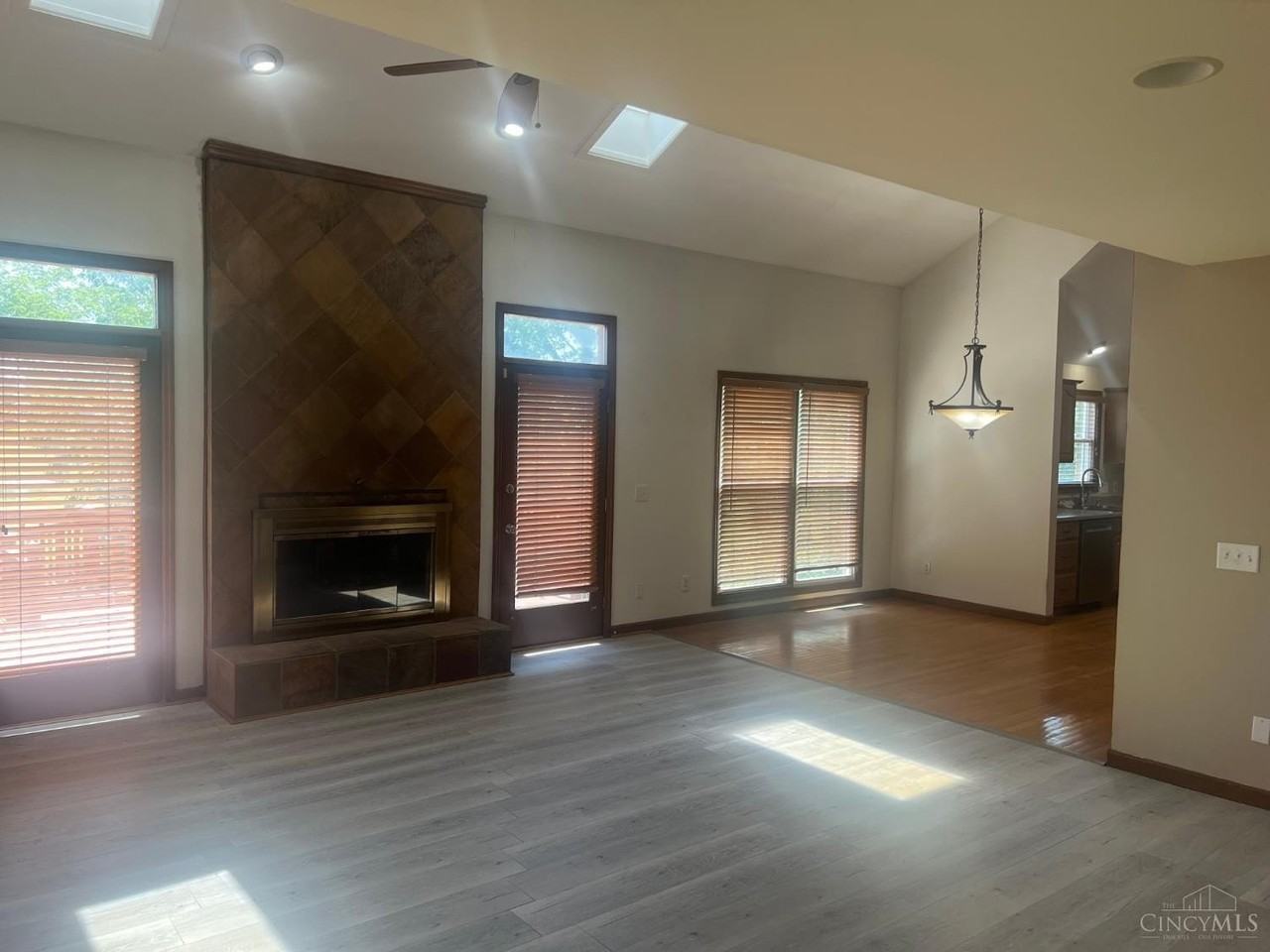 Foxdale Ct - Photo 2 of 30