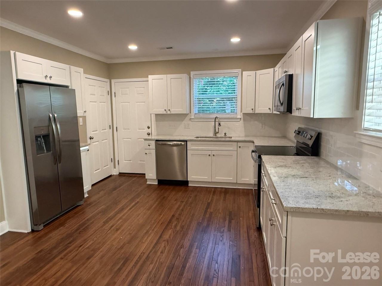 432 Keswick Ave - Photo 7 of 30