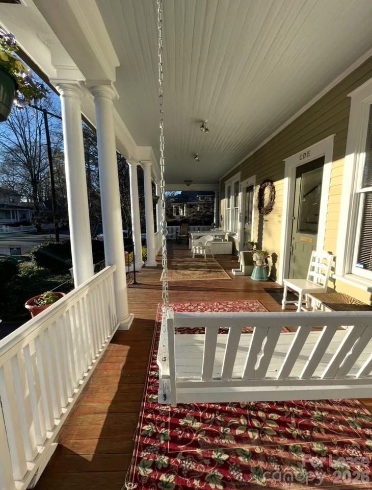 501 E Kingston Ave #E - Photo 3 of 15