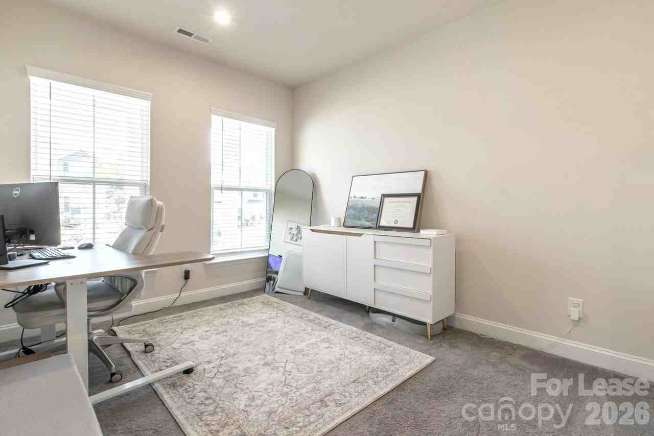 1134 Regions Blvd - Photo 5 of 44