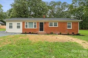 featured image of 905 Clark St