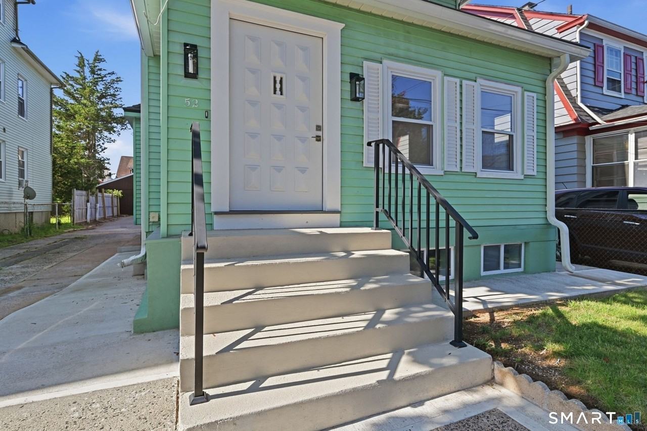 52 4th St - Photo 4 of 24