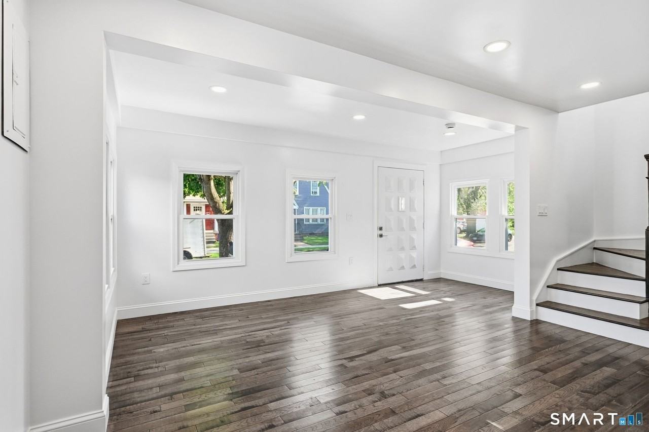 52 4th St - Photo 6 of 24