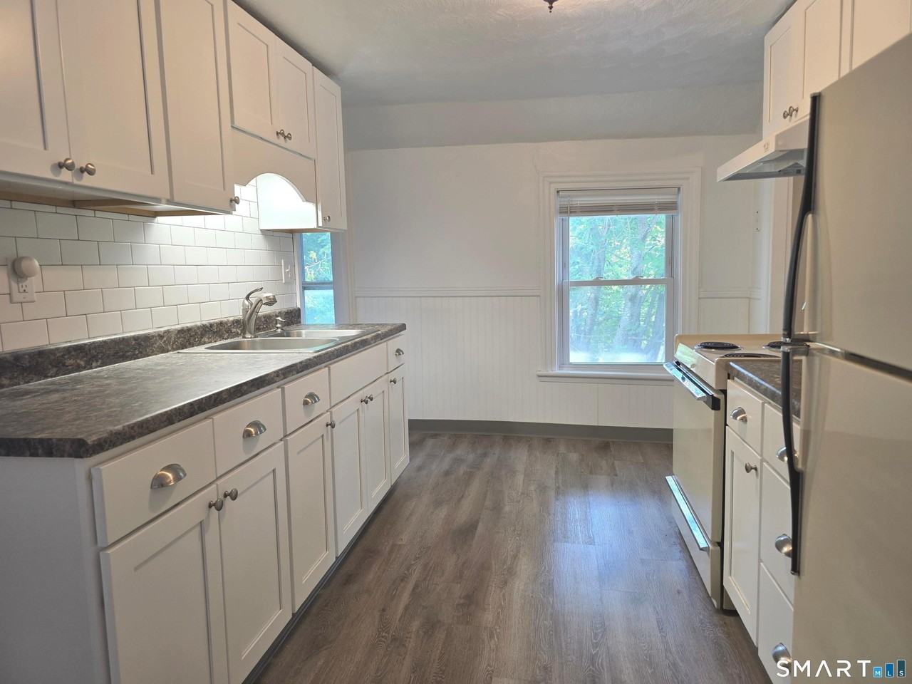 58 Clark St #2ndFLREAR - Photo 2 of 11