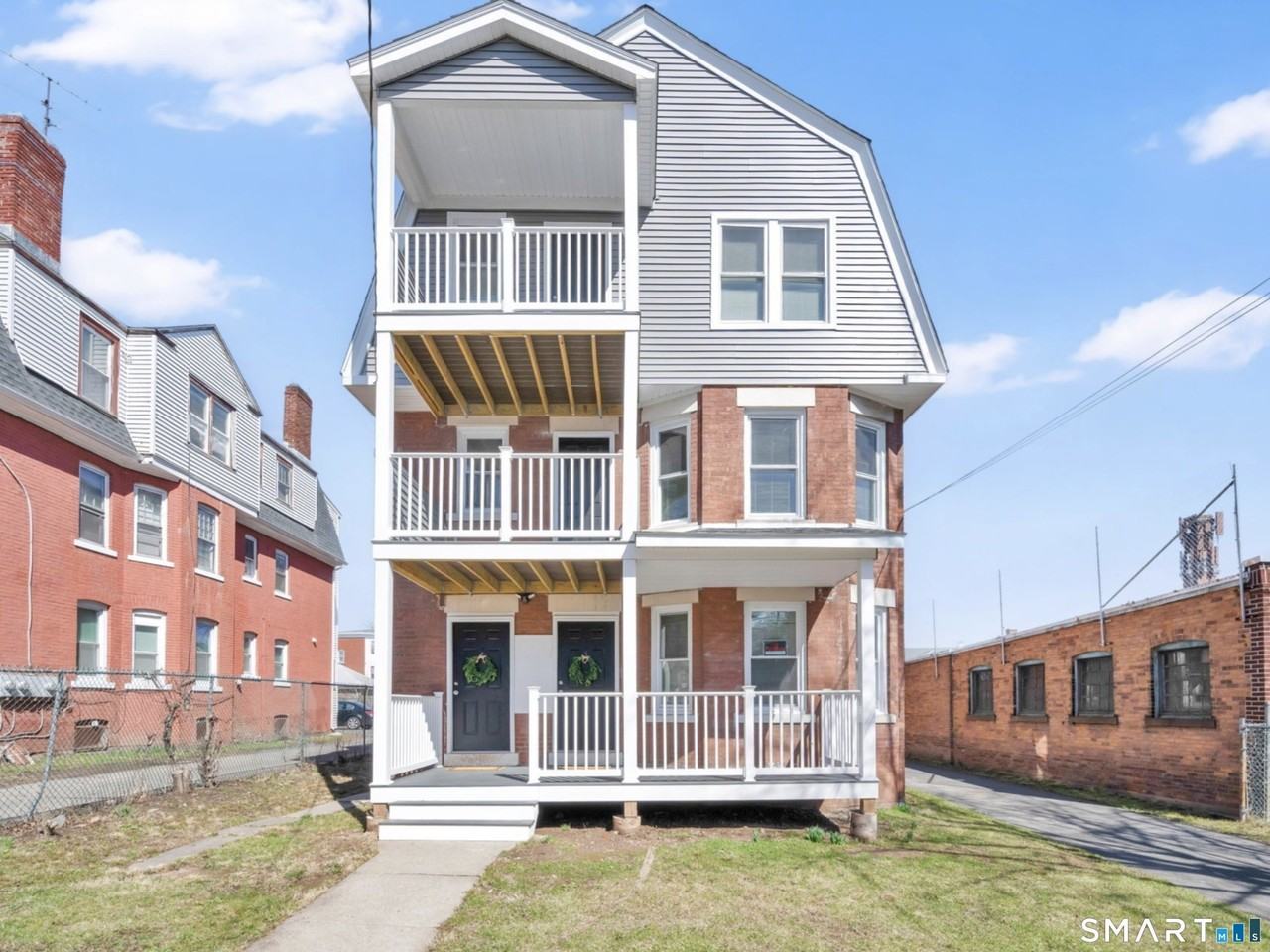 144 Madison St #2