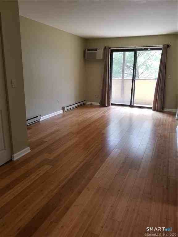 8 Oakwood Ave #C5 - Photo 2 of 9