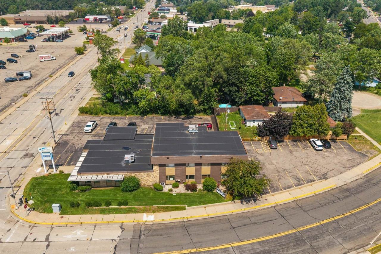 3273 Church St - Photo 3 of 13