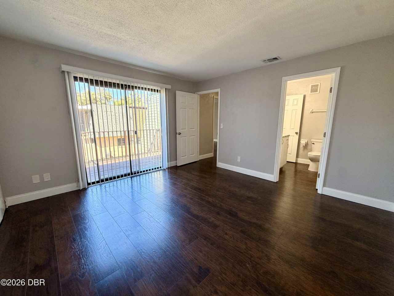 23 Springwood Sq - Photo 7 of 10
