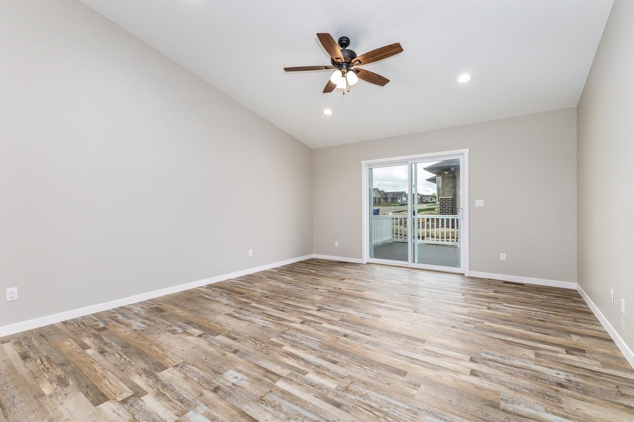 275 Bierman Rd - Photo 2 of 32
