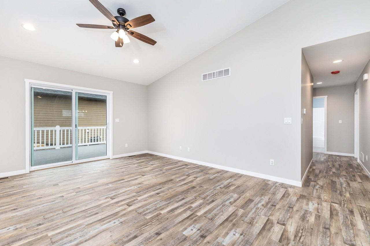 275 Bierman Rd - Photo 4 of 32