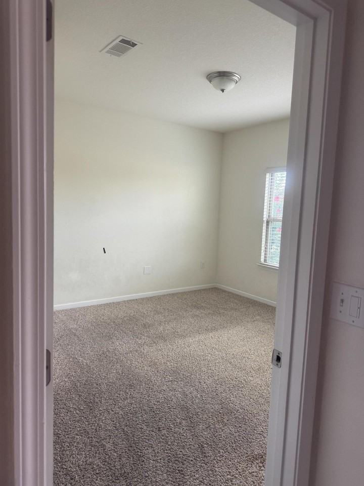 316 Merlin Ct - Photo 4 of 39