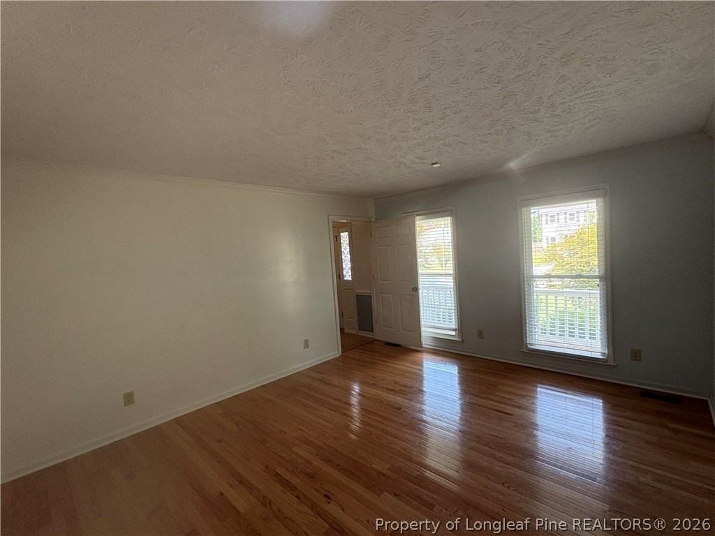 1987 Penrose Dr - Photo 7 of 31