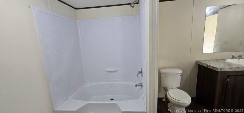 254 Banyan Ave - Photo 3 of 4