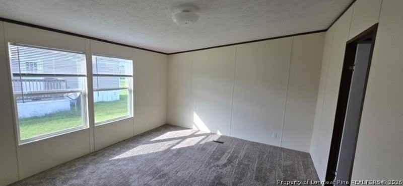 254 Banyan Ave - Photo 4 of 4