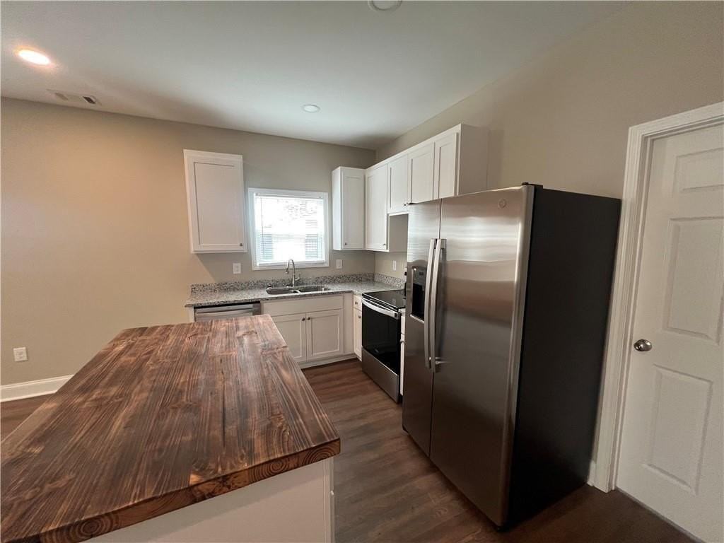 1027 Park Hill Dr - Photo 4 of 11