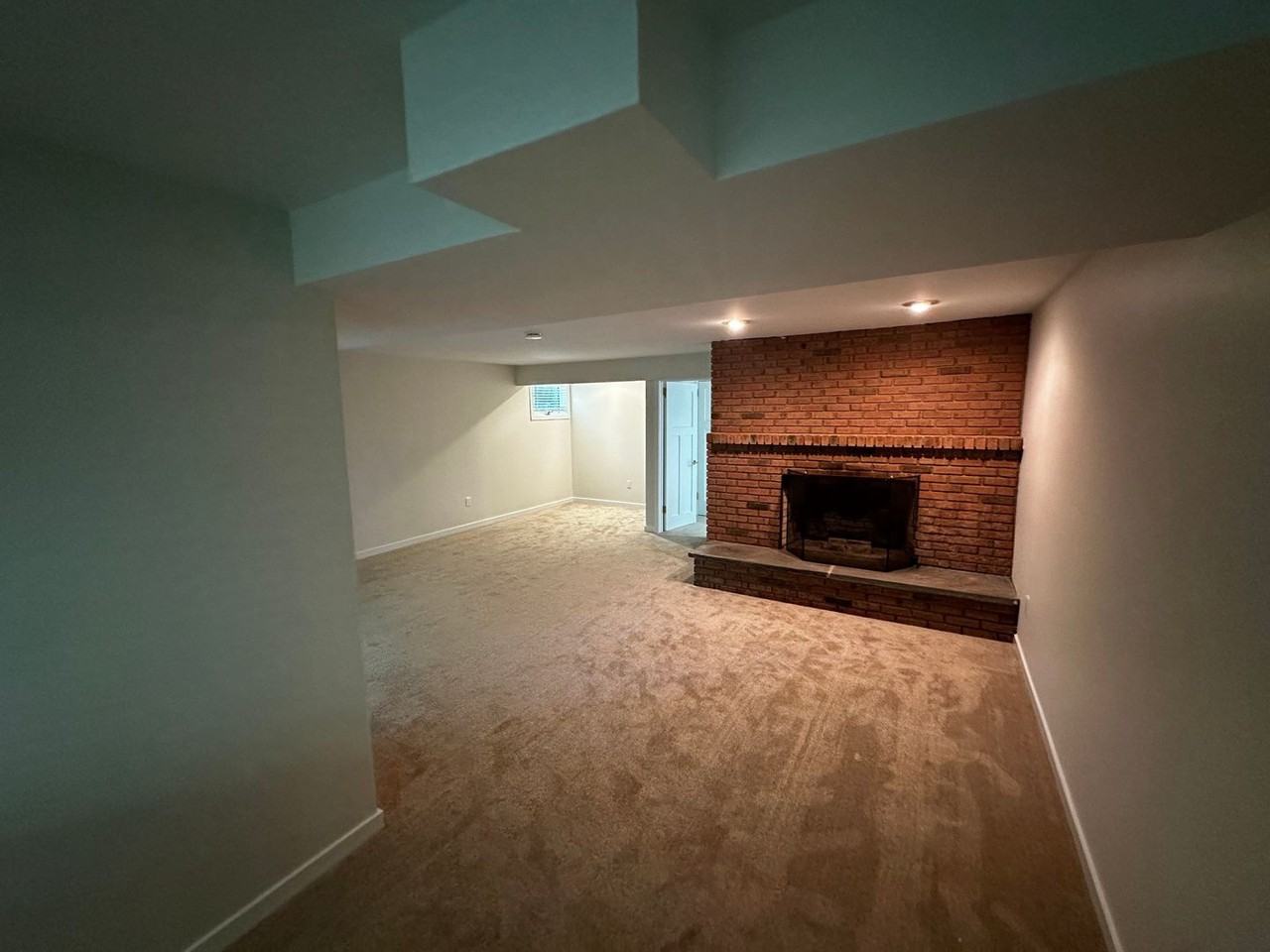 19 Brookhill Ln - Photo 6 of 10
