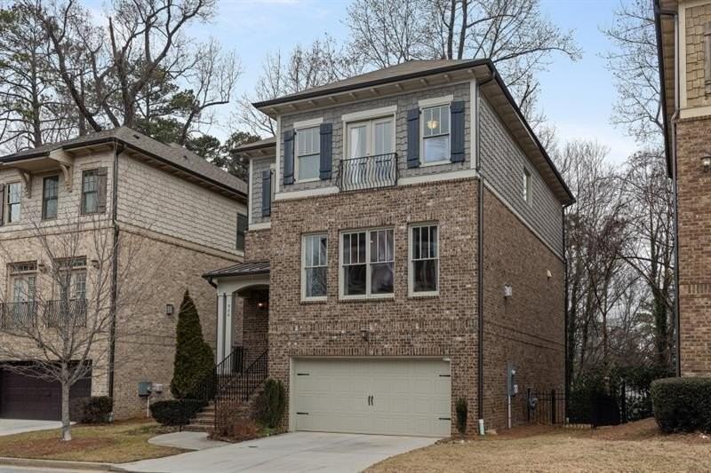 926 Canterbury Ln Ne - Photo 2 of 27