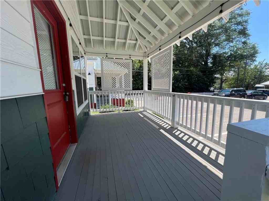19 Myrtle Dr - Photo 2 of 7