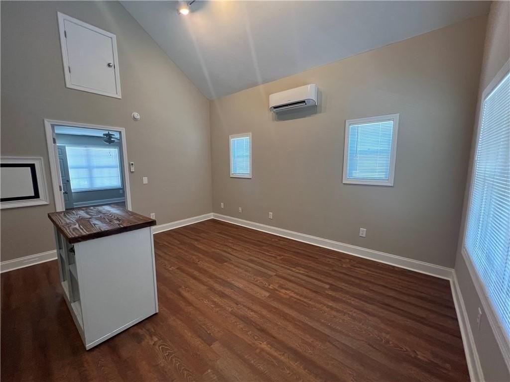 19 Myrtle Dr - Photo 3 of 7