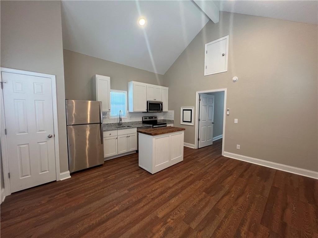 19 Myrtle Dr - Photo 4 of 7