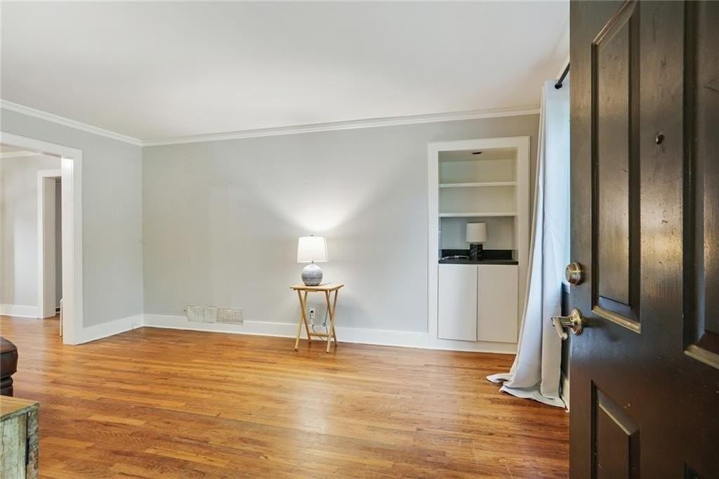 1466 E Rock Springs Rd Ne - Photo 2 of 25