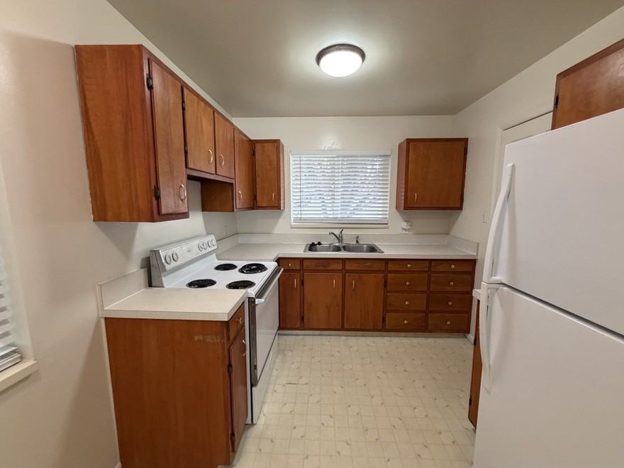 744/746 East 200 North - 746 #746 - Photo 4 of 13