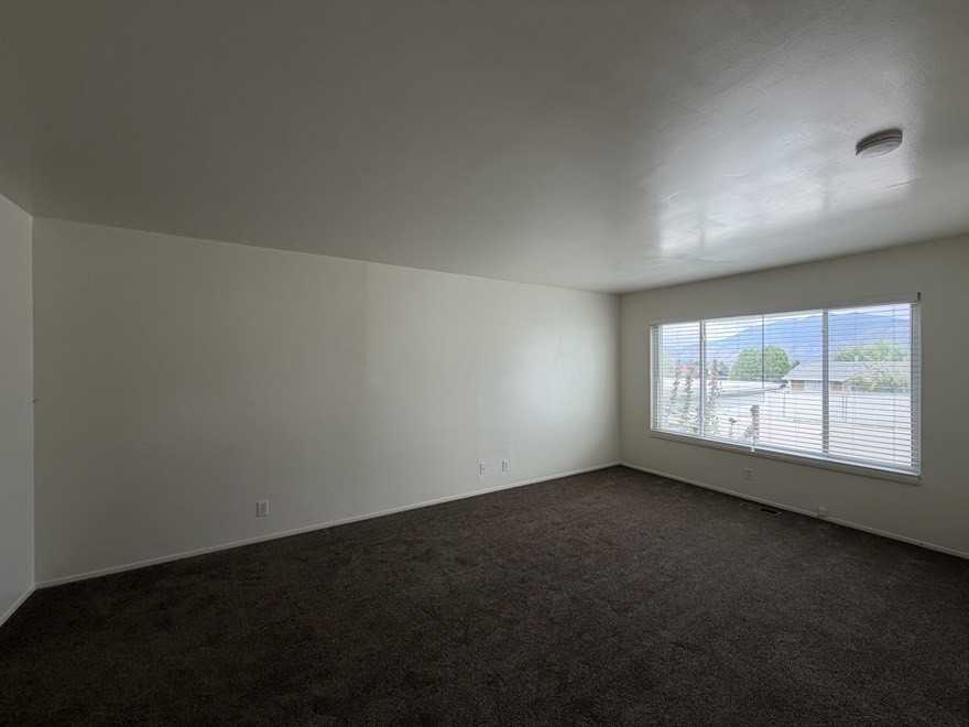 744/746 East 200 North - 746 #746 - Photo 6 of 13