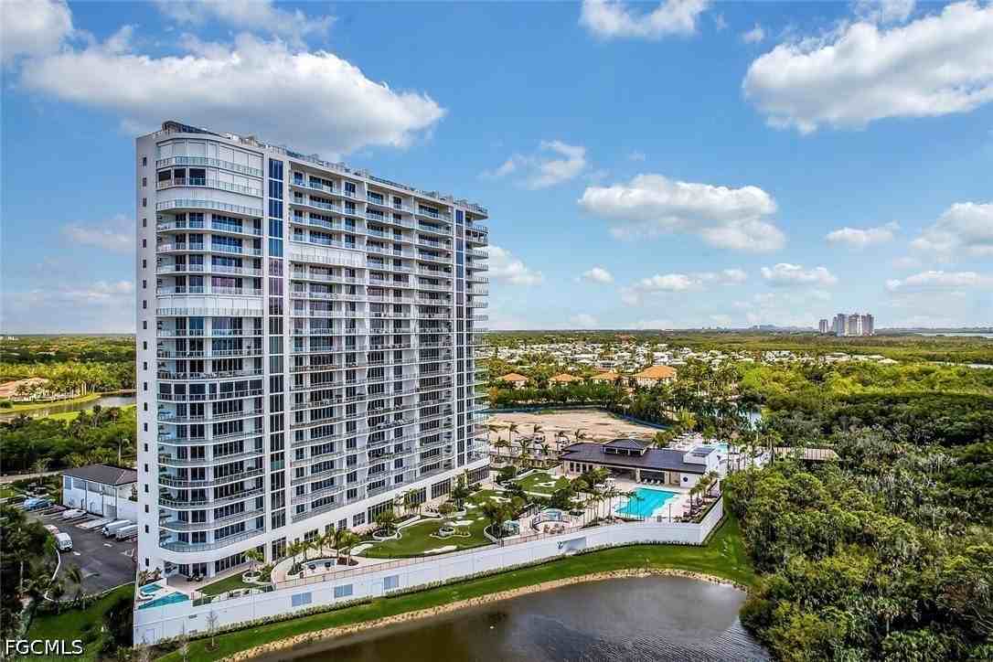4810 Pelican Colony Blvd #304 - Photo 4 of 37