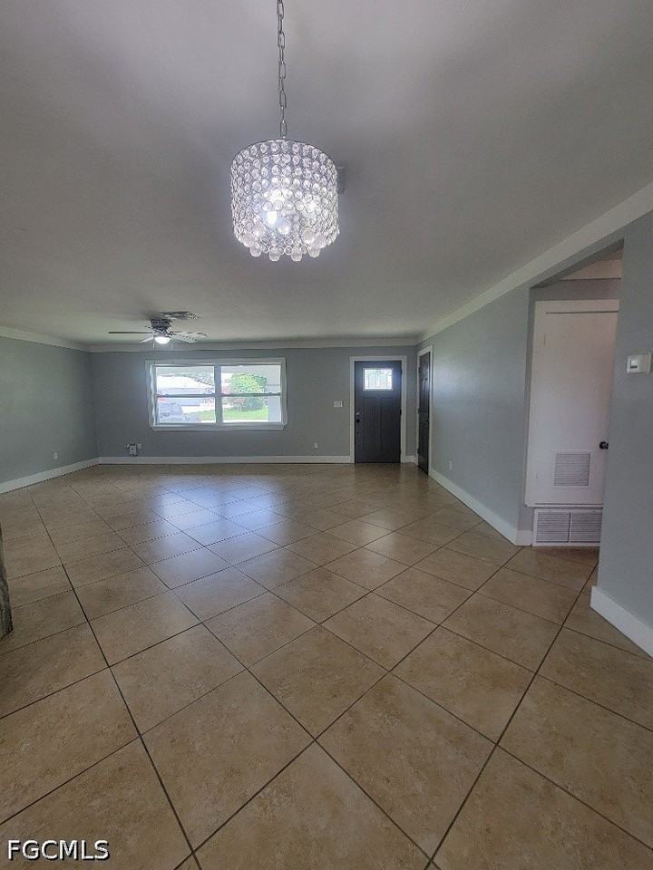 203 Redcliff Ave - Photo 6 of 17